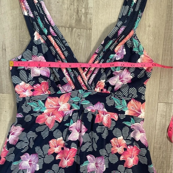 Tommy Bahama size S/P floral sundress - Picture 10 of 16